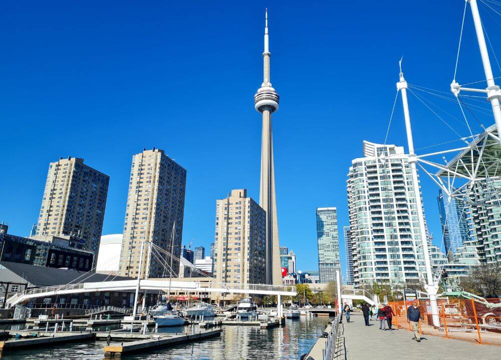 Downtown Toronto & CN Tower